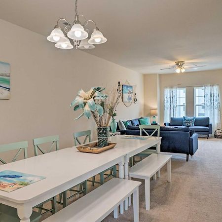 קרולינה ביץ' Modern Coastal Condo With Patio 1 Mi To Beaches! מראה חיצוני תמונה